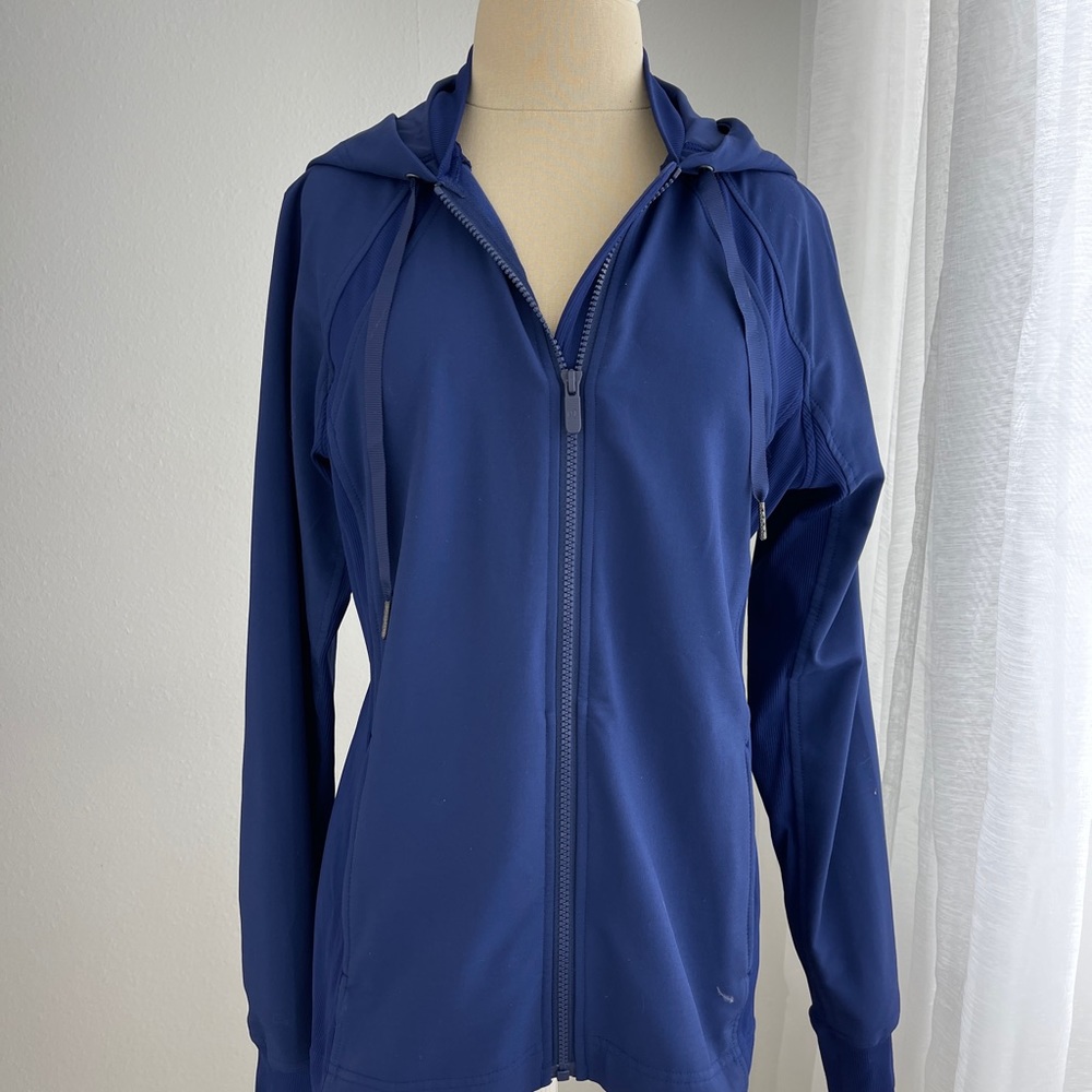LULULEMON light weight blue women’s jacket.